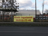 reklámponyva kerítésen